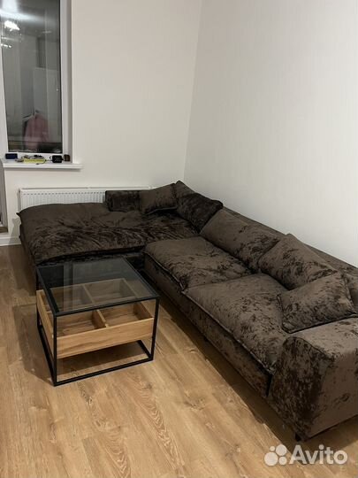 Большой угловой диван