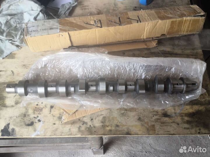 Распредвал двигателя тайота 2L