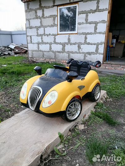 Детский электромобиль