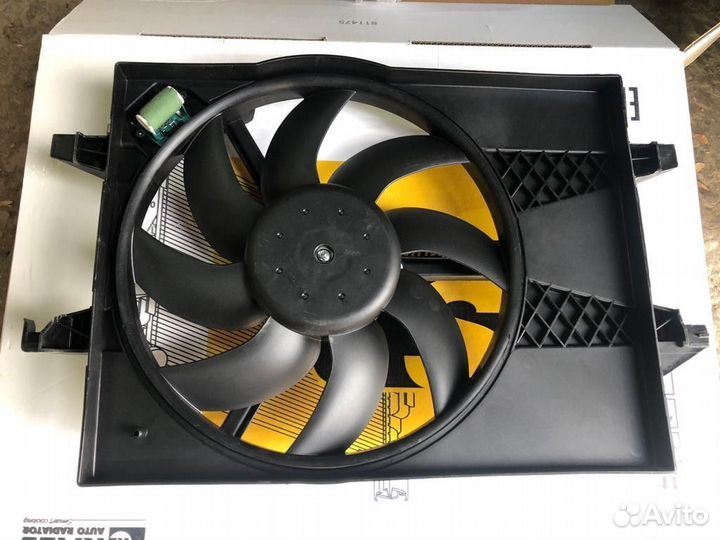 Мазда 2 Mazda 2 вентилятор диффузор