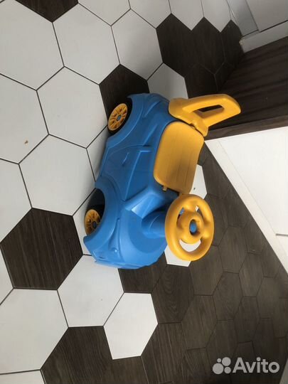 Машинка-каталка