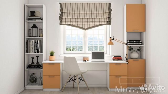 Рабочая зона у окна