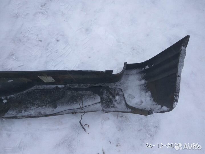 Бампер задний на Шевроле Трекер 2003 года