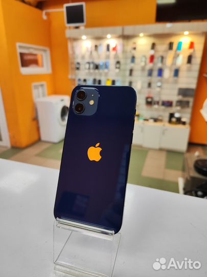 iPhone 12, 64 ГБ