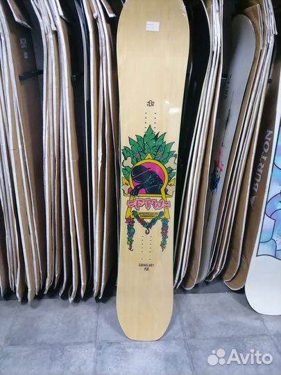 Сноуборд Stepchild Locale only FTW