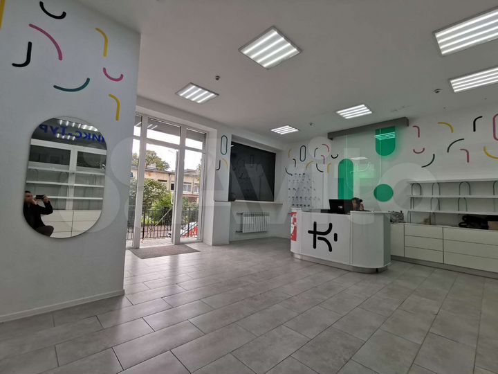 Офис, торговое помещение 65 м²