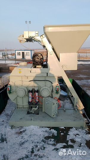 Бетоносмеситель JS500