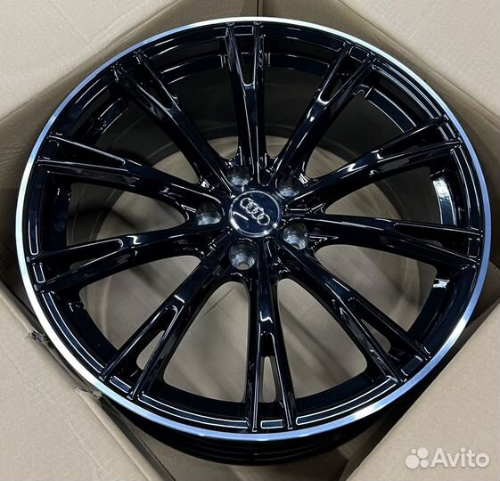 Диски на Audi Ауди Q7 R22