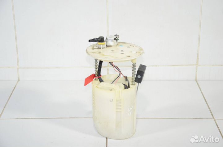 Насос топливный Toyota Sienna GSL30 3.5L 2grfe