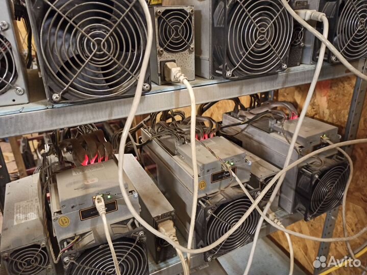 Antminer L3+ с бп