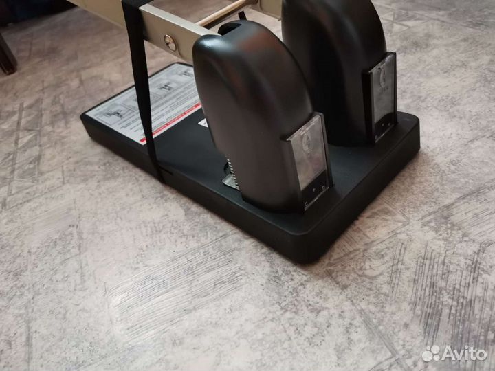 Дырокол KW-trio 952
