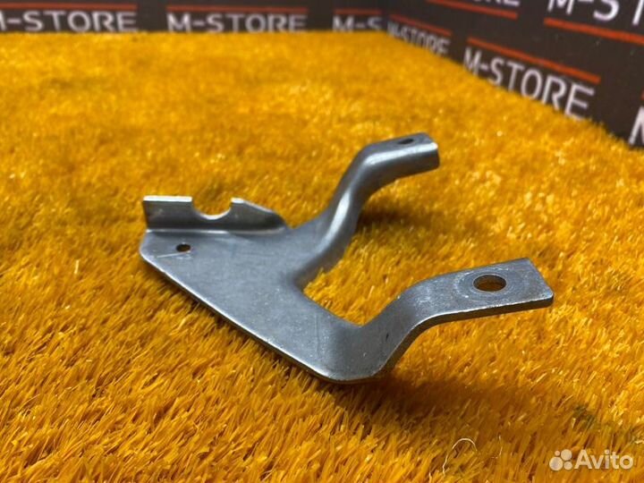 Кронштейн гидроусилителя Bmw 6-Series E63 N62B44A