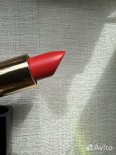 Помада Estee Lauder envy matte 320 volatile