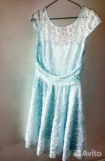 Платье женское для торжеств р-р 40