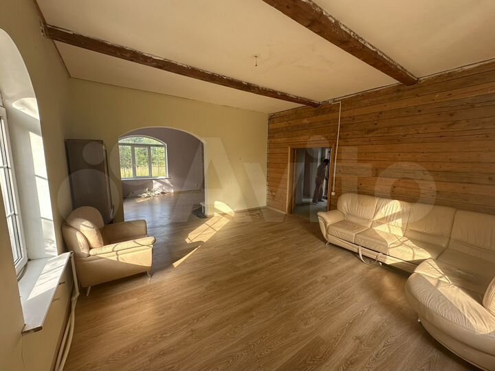 Дом 185 м² на участке 16 сот.