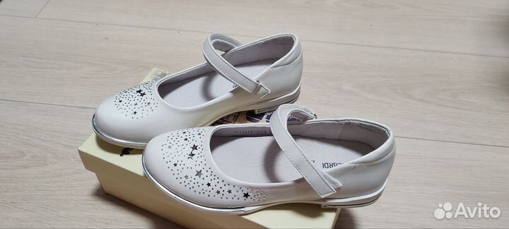 Туфли для девочки 33 размер
