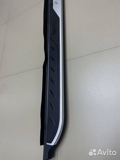 Подножка левая Toyota RAV4 (XA50)