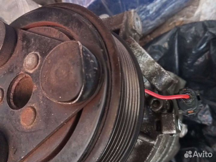 Компрессор кондиционера Ниссан Тиида С 11