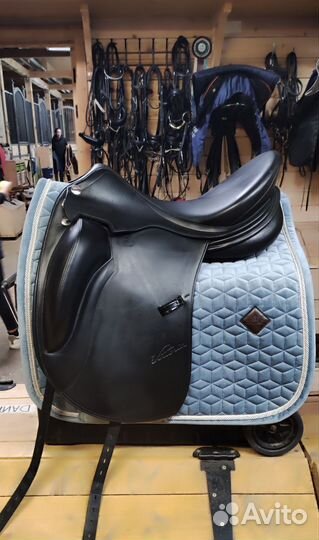 Седло выездковое Erreplus Vittoria 17/33