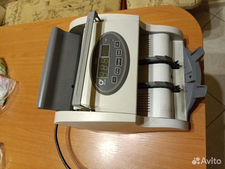 Купюросчетная машина