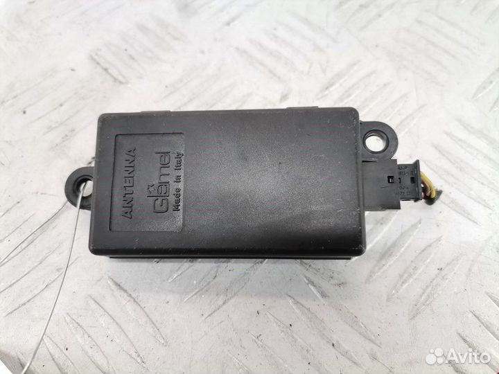 Усилитель антенны BMW 6 E63/E64 2004 65756949226