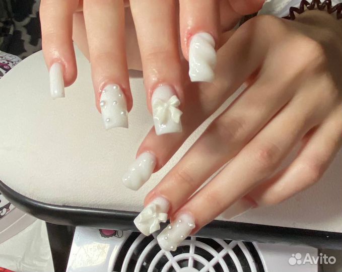 Модель на наращивание ногтей