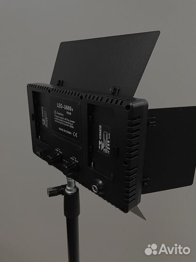 Видеосвет PRO LED 600 RGB