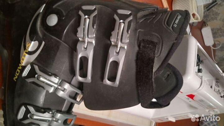 Ботинки для горных лыж