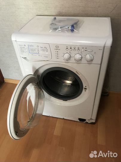 Продам стиральную машину 