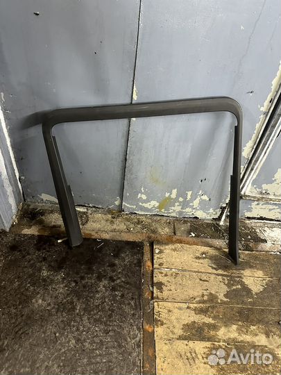 Рамка левой двери Scania 6 2265357