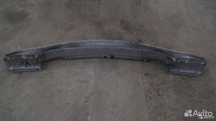 Усилитель переднего бампера Renault Laguna 3