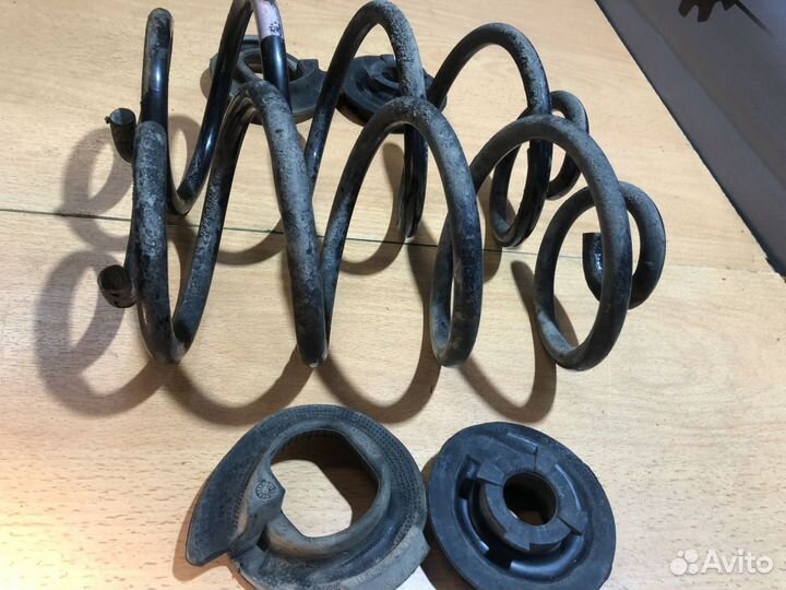 Пружины задние Nissan Note e11