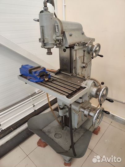 Фрезерный станок