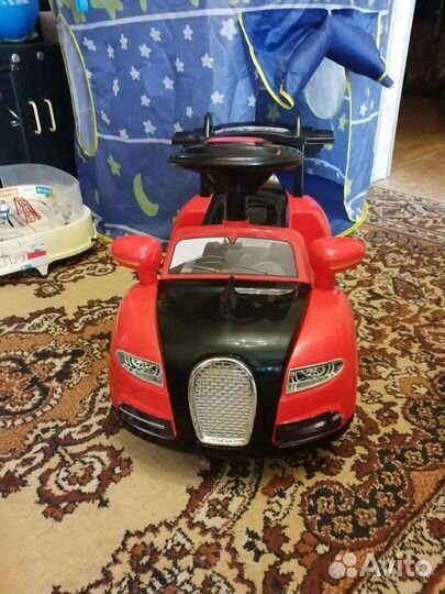 Продам электромобиль, самокат и другие игрушки