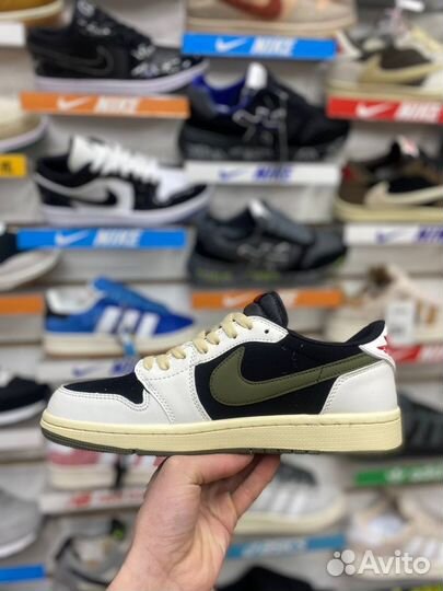 Nike Jordan 1 Low Travis Scott