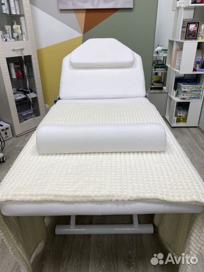 Кушетка для массажа с регулировкой пульта