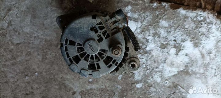 Продам генератор на lanos