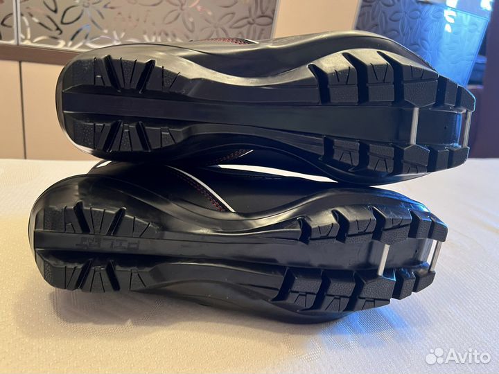 Лыжные ботинки salomon escape 6 pilot 42-43 размер