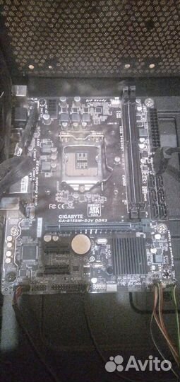 Материнская плата - gigabyte GA-B150M-D2V