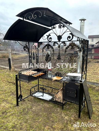 Мангал с крышей