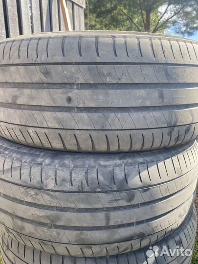 Michelin Pilot Primacy 215/55 R17