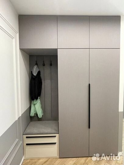 Шкаф в прихожую