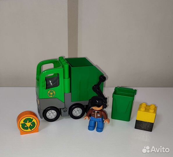 Lego Duplo много