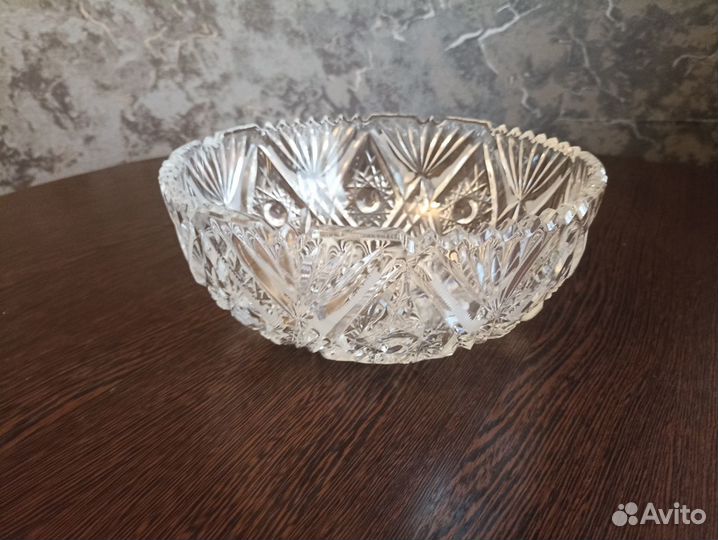 Хрустальная большая ваза диаметр 25см