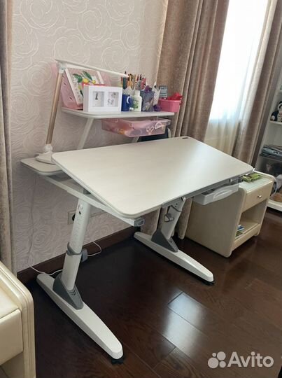 Растущая парта. Стол трансформер
