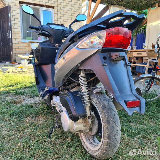 Скутер Марс 150