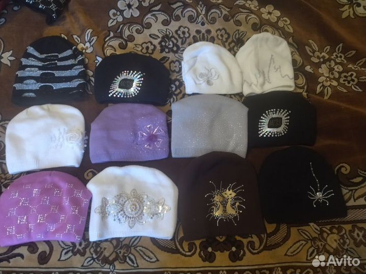Шапки женские новые