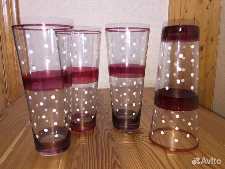 Фужеры, кружки, стаканы, кувшин