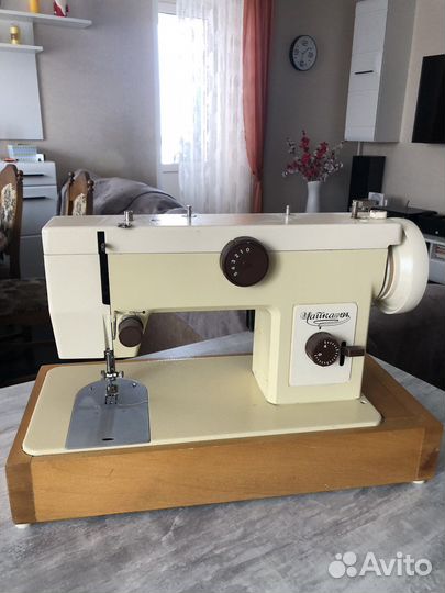 Швейная машина Чайка 134