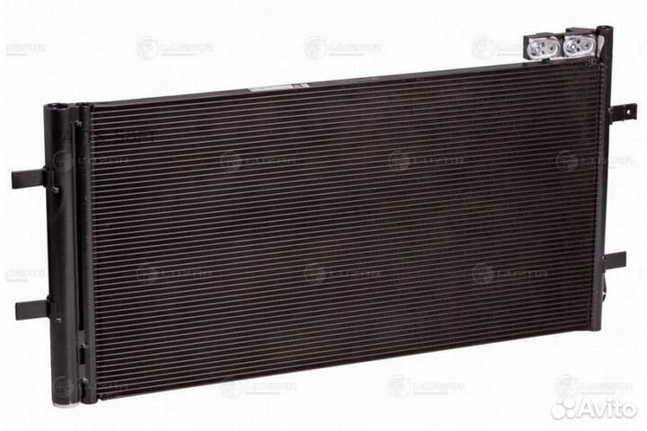 Радиатор кондиционера Ауди Q3 11